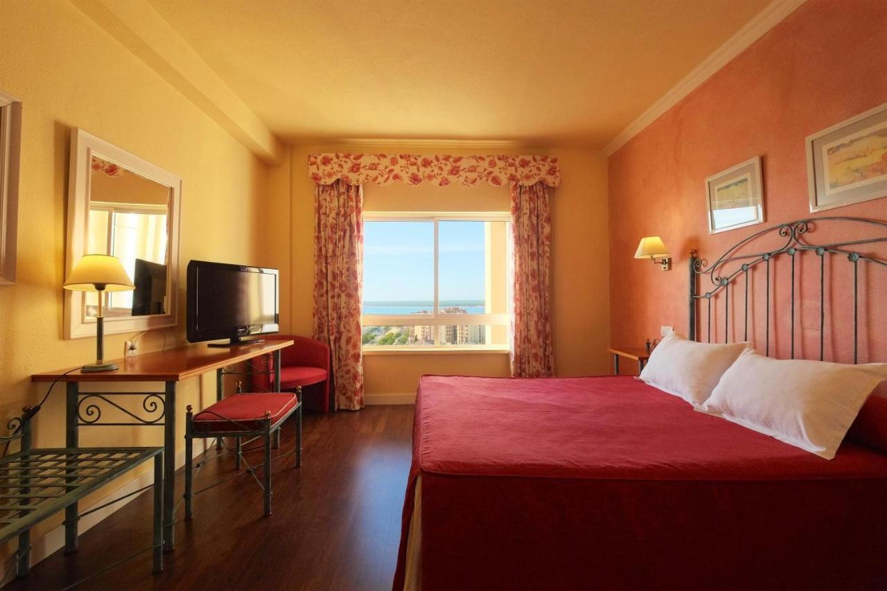 Hotel Guadalquivir 4*