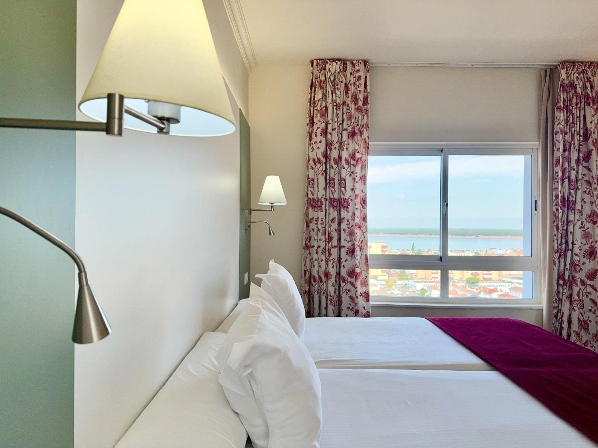 Hotel Guadalquivir 4*